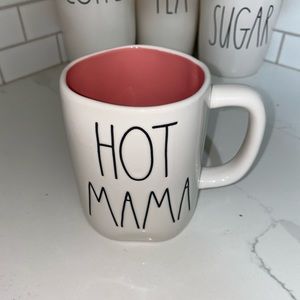 BNWT RAE DUNN HOT MAMA WITH PINK INTERIOR